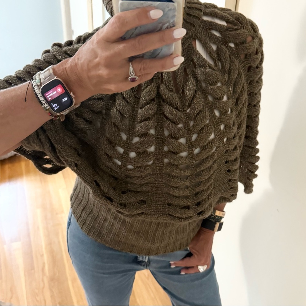 Sioni Olive Scolloped Loose Knit Turtleneck Sweater